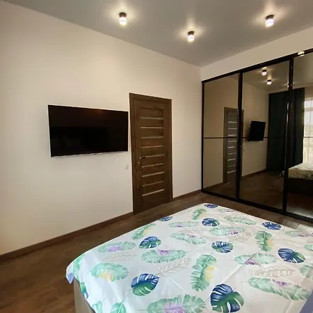 Центр &Vip Apartment & Жк Театральний & Жк Шевченка Парковка روفنو المظهر الخارجي الصورة