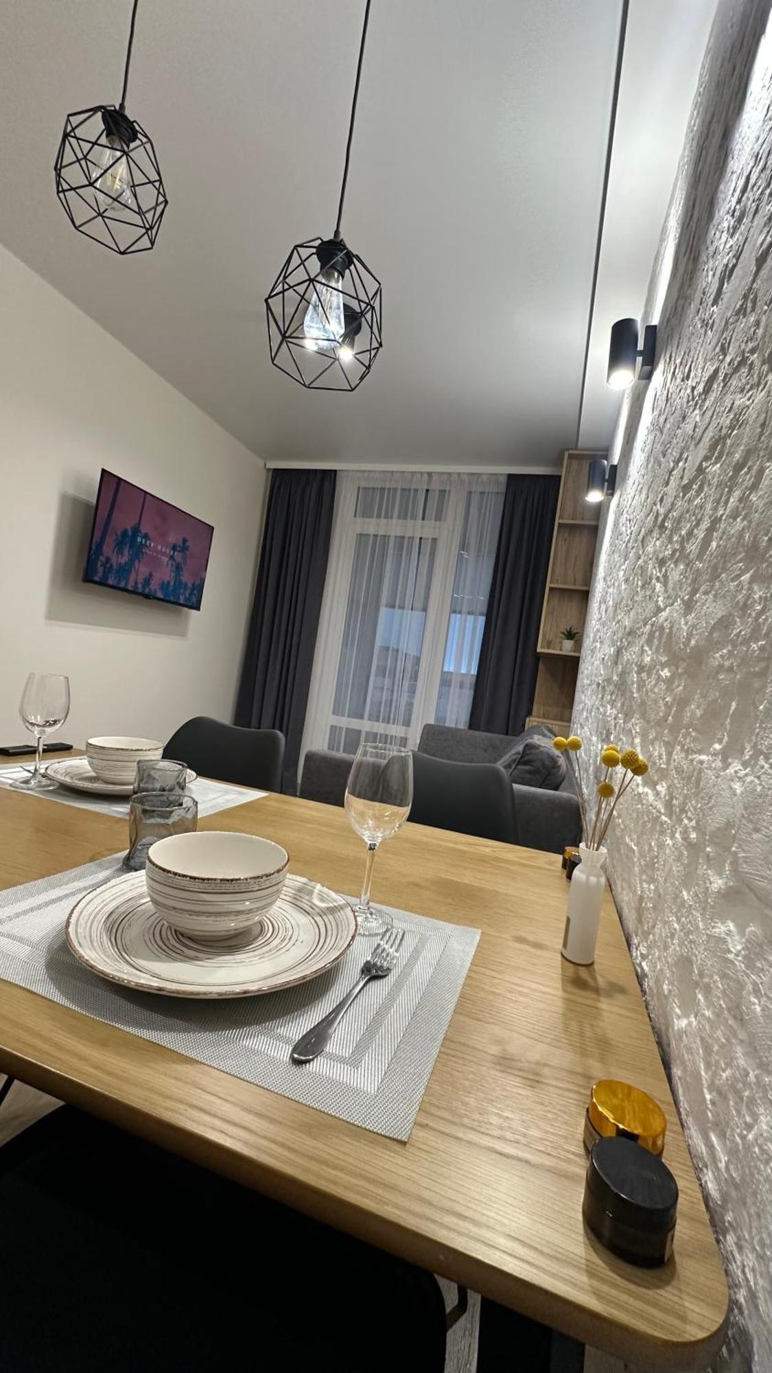 Apartment центр &vip & жк театральний & жк шевченка парковка Rivne